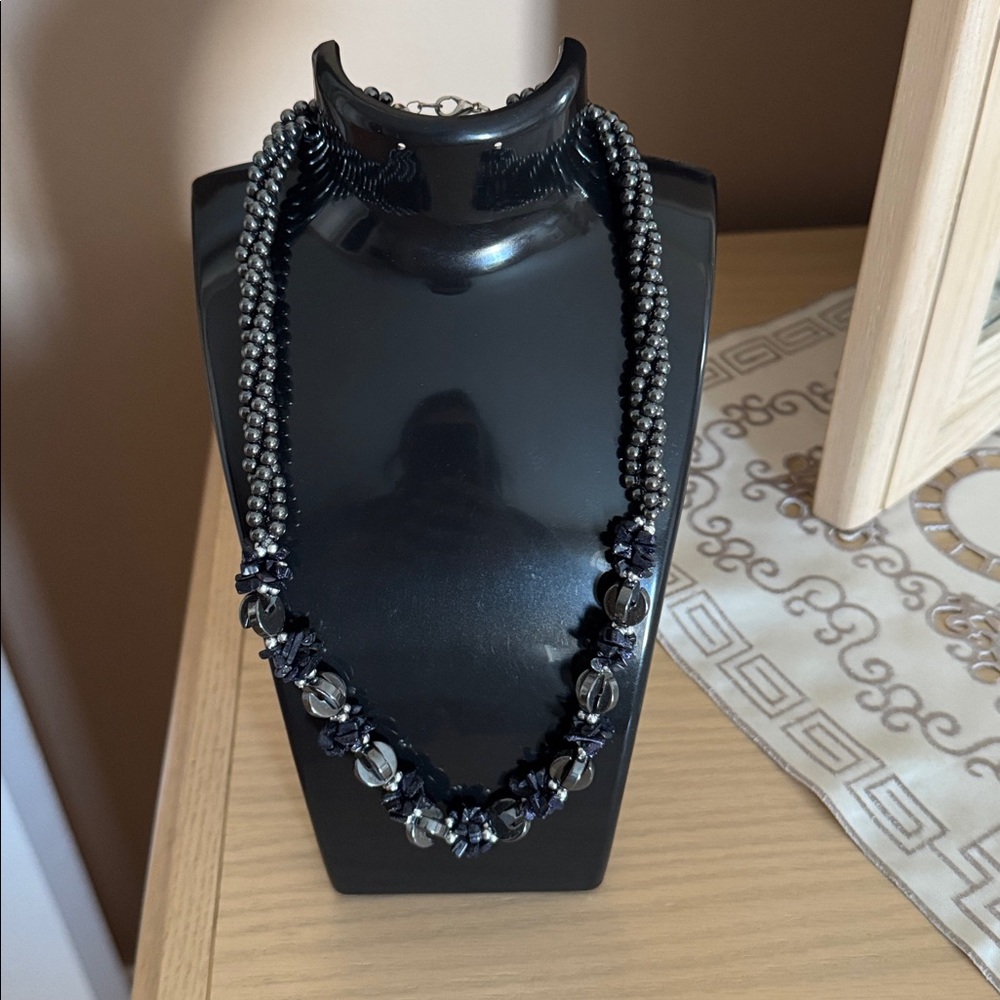Chic Black Beaded Necklace